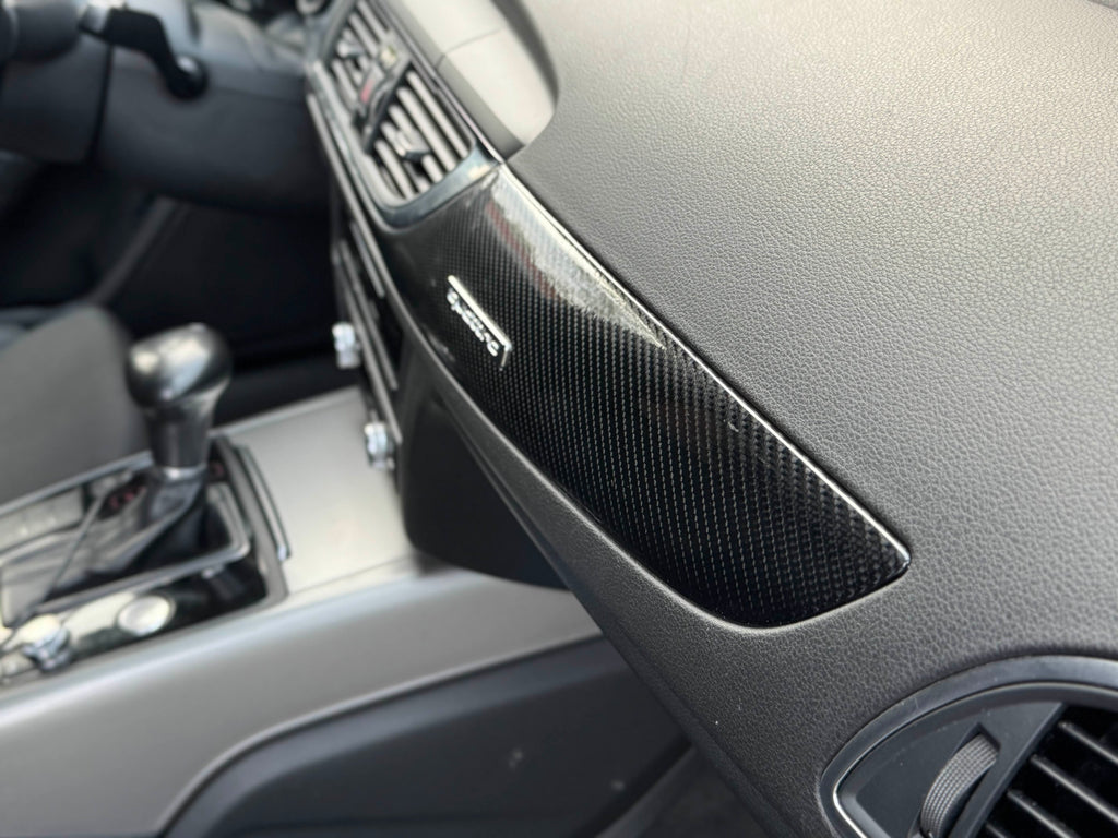 Självhäftande Vinyl high gloss Carbon Fiber  6D